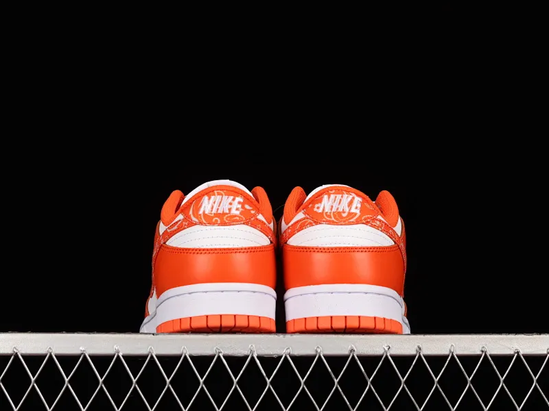 All Categories Nk SB Dunk Series Nk SB Dunk Low Low-top Sneakers F Version Nk Dunk Low "White Orange" Cashew Flower White Orange SB Smashed Backboard Fashion Casual Sneakers DH4401-103
